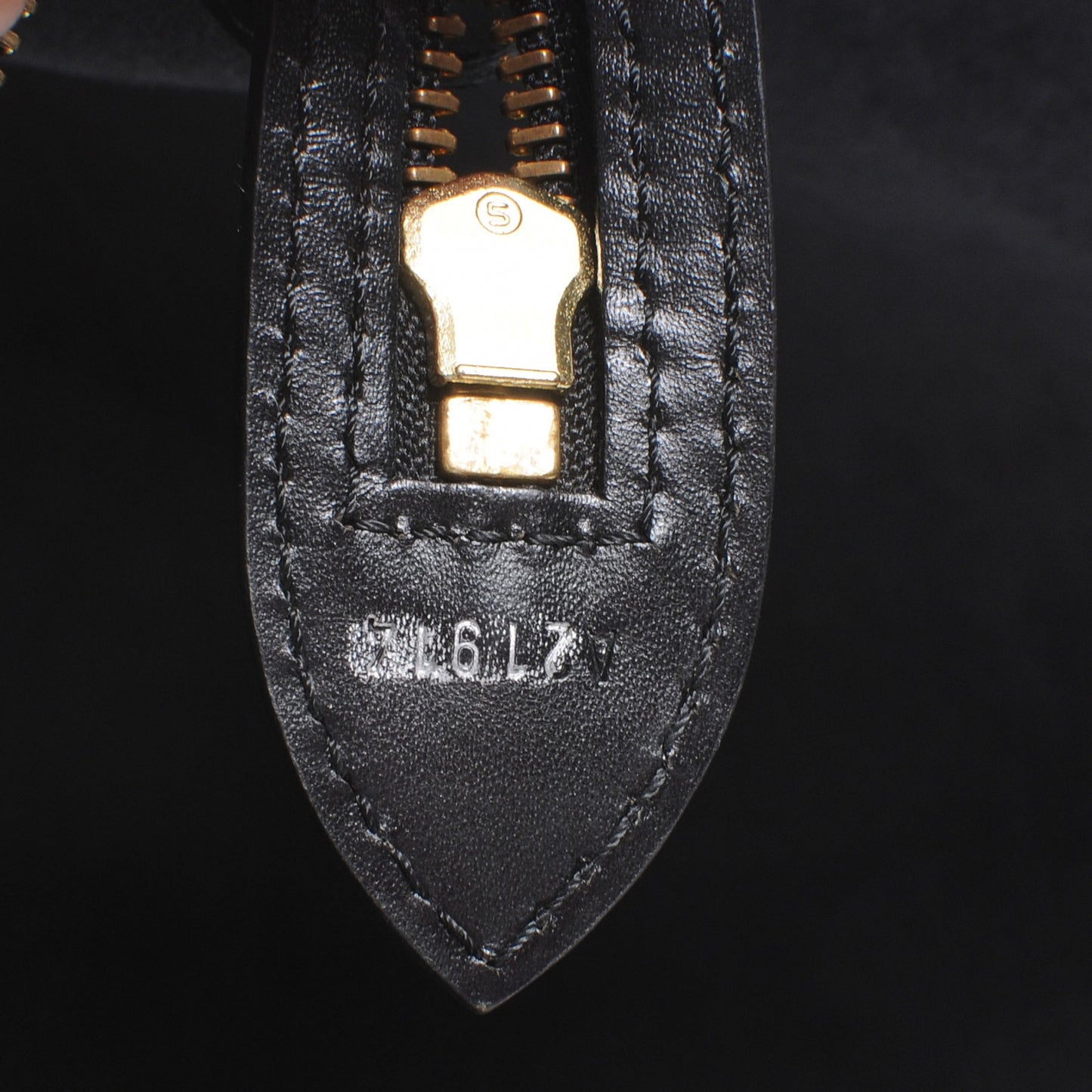 Epi Saint Jacques PM Black