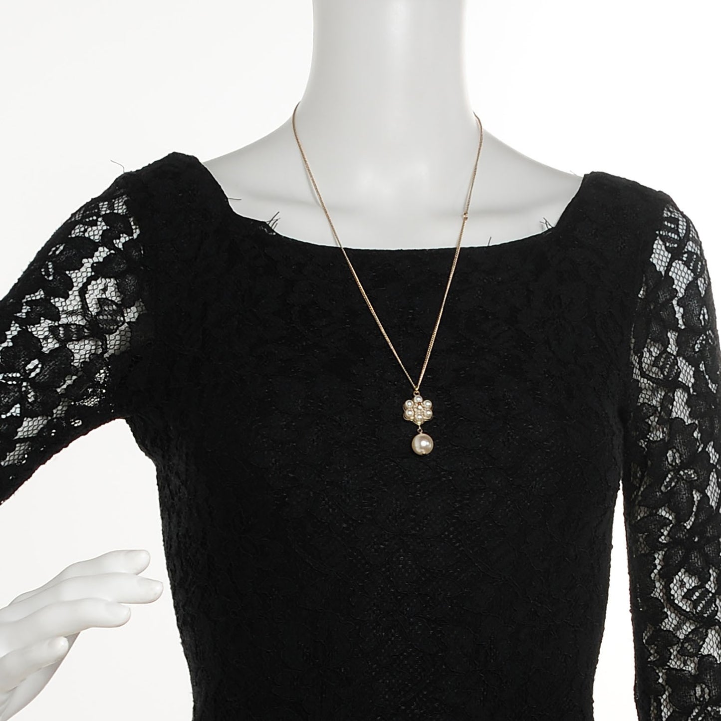 Pearl CC Camellia Necklace Light Gold
