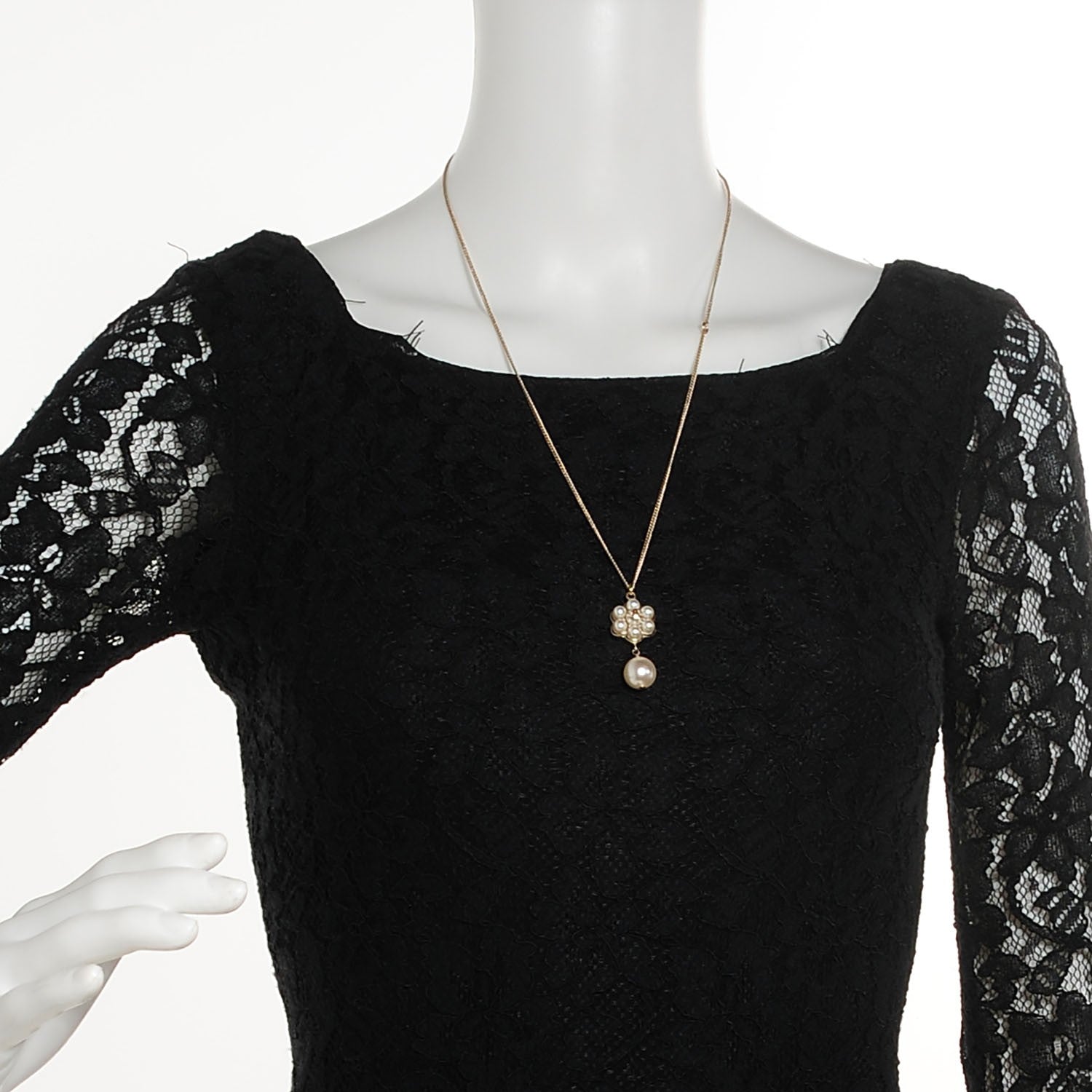 Chanel Pearl CC Camellia Necklace Light Gold 2 of 4