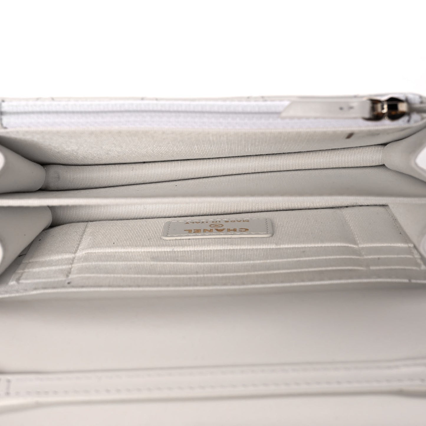 Calfskin Quilted Mini Maxi Pearls Wallet On Chain WOC White