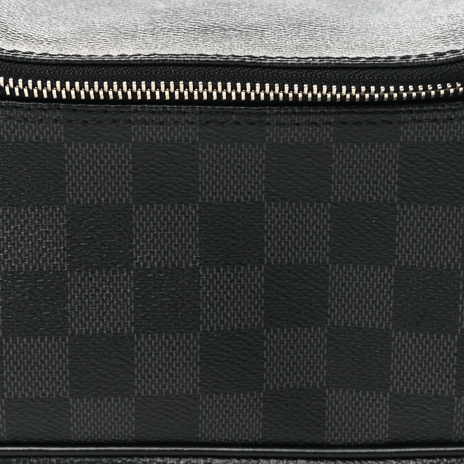 Louis Vuitton Damier Graphite Toiletry Pouch 7 of 9