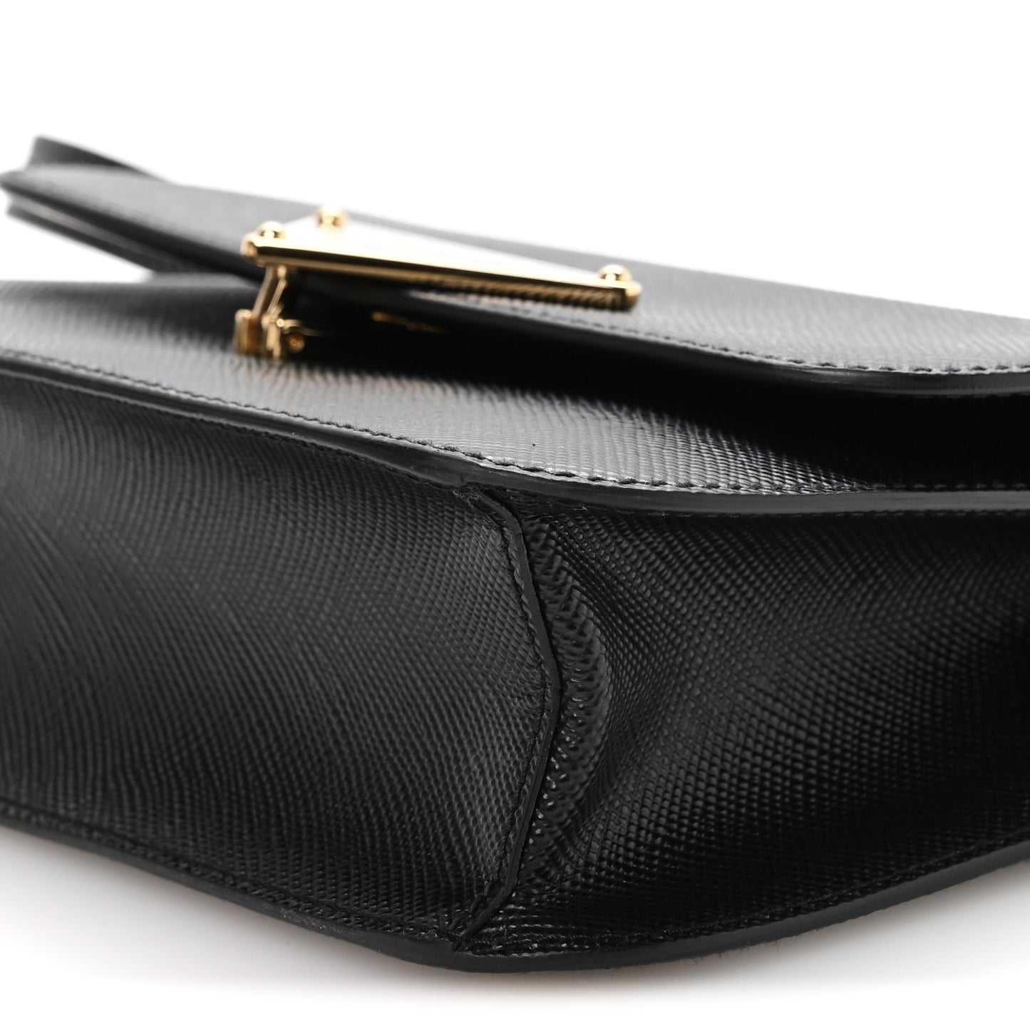 Saffiano Cuir Triangle Embleme Flap Shoulder Bag Black