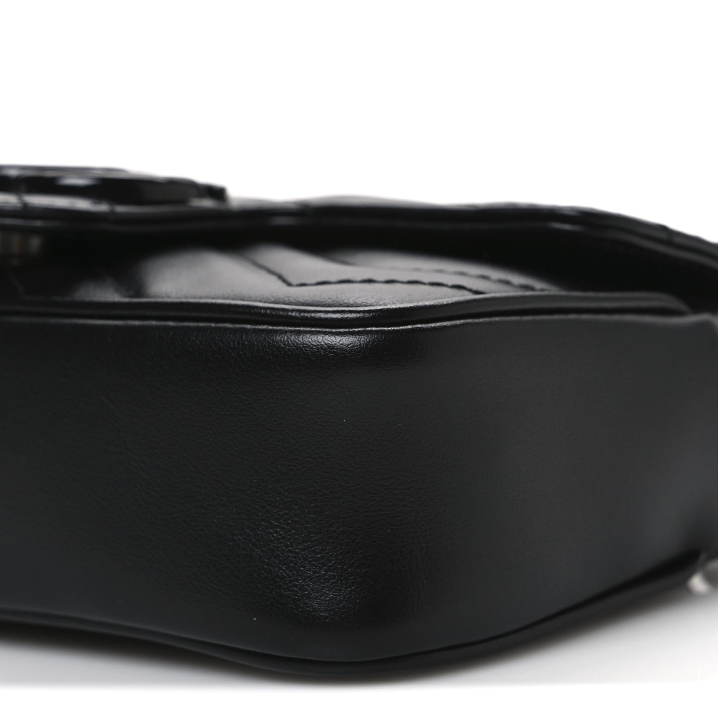 Calfskin Matelasse Monochrome GG Marmont Chain Belt Bag Black