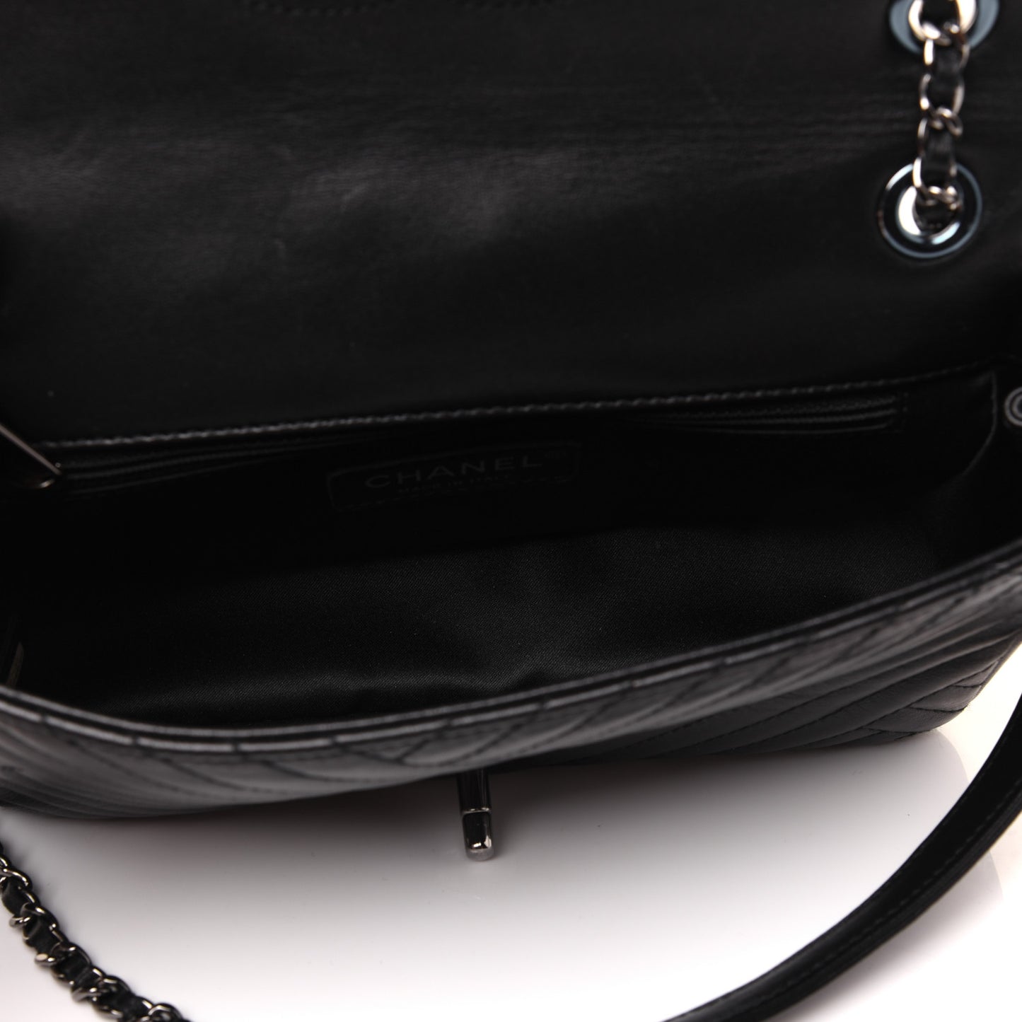 Lambskin Small CC Crossing Flap Black