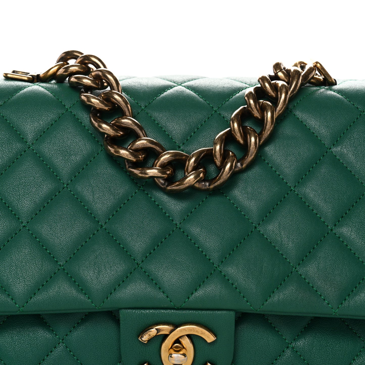 Shiny Sheepskin Quilted Large Trapezio Flap Green