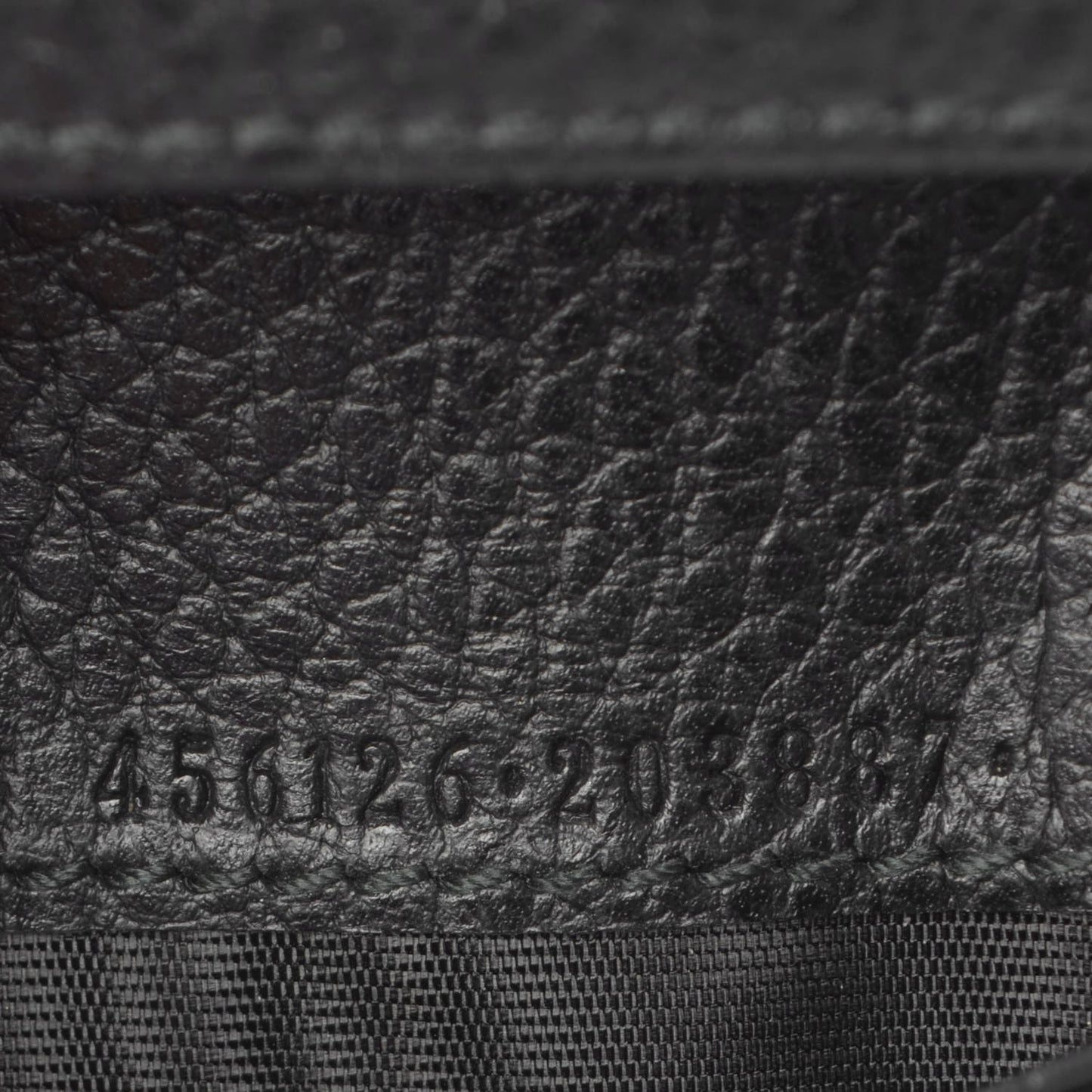Pebbled Calfskin GG Marmont Card Case Black