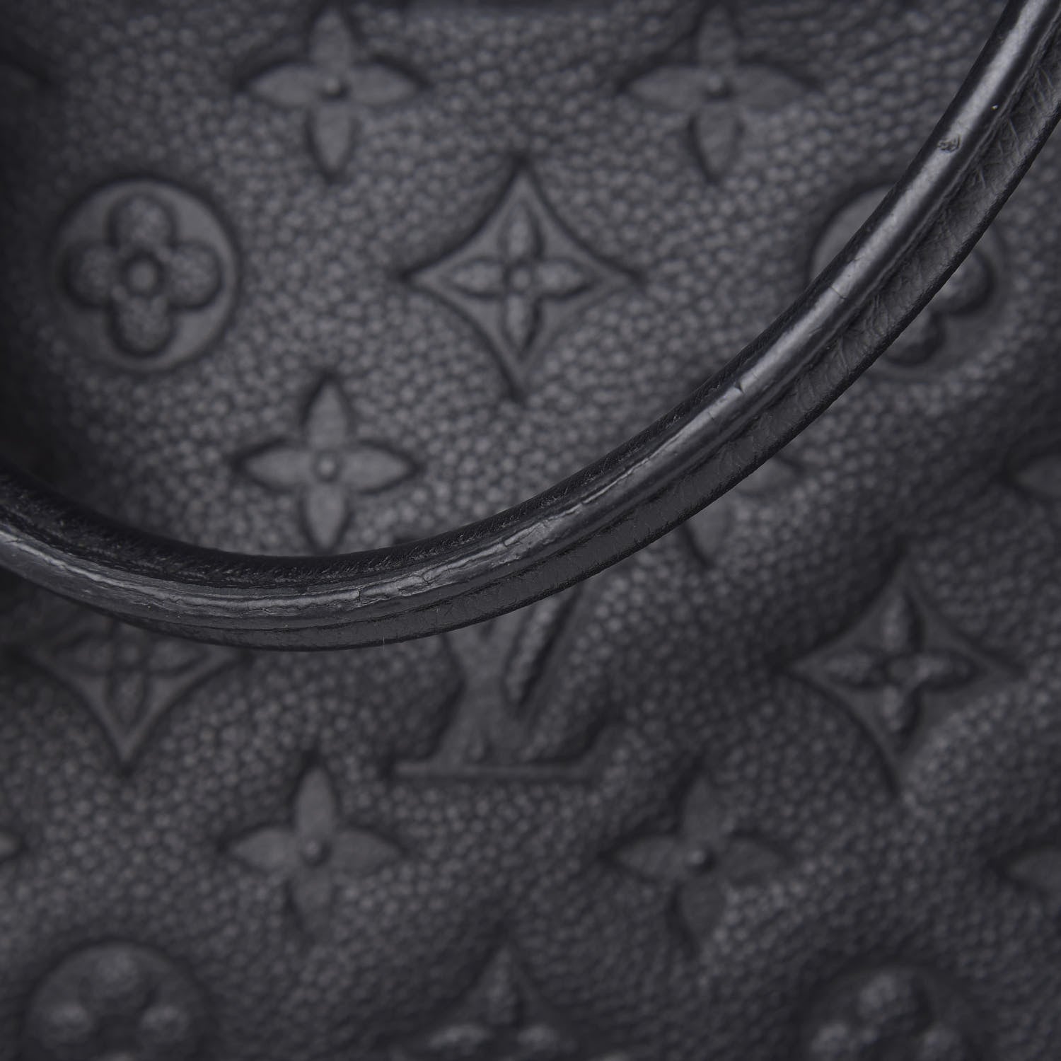 Louis Vuitton Empreinte Montaigne MM Black 13 of 14