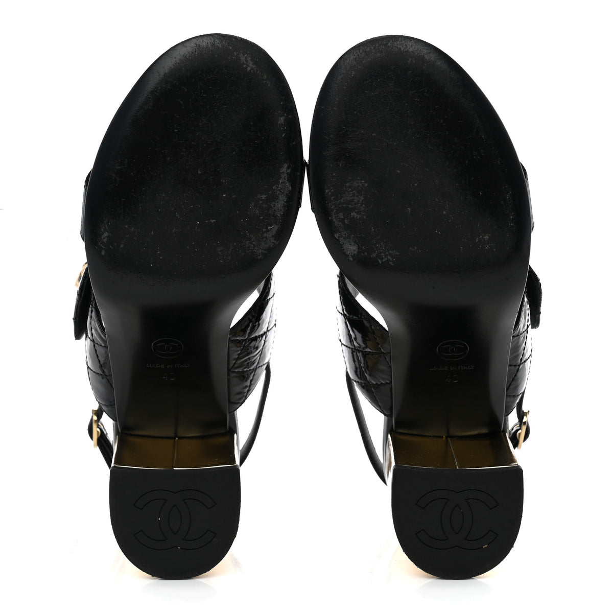 Patent Quilted CC Turnlock Sandals 40 Black
