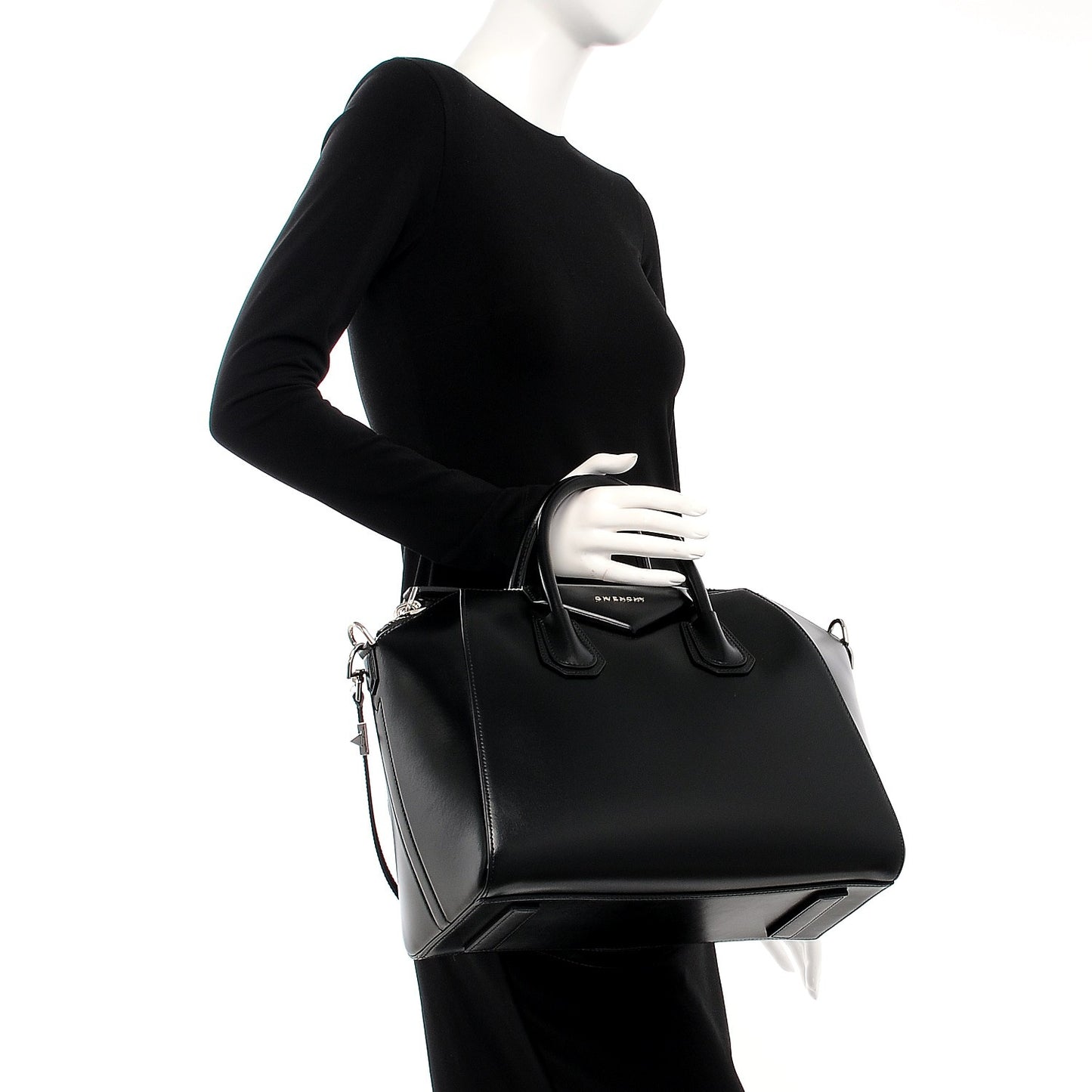 Shiny Lord Calfskin Medium Antigona Black