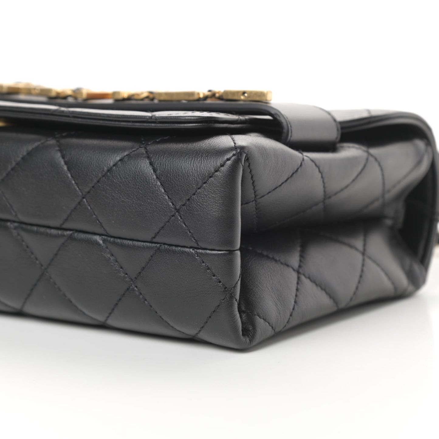 Calfskin Quilted Enchained Flap Black