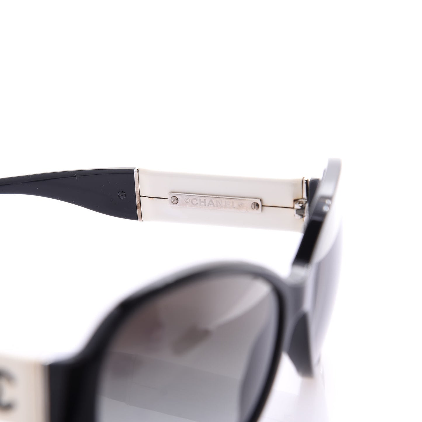 CC Sunglasses 5229Q Black White