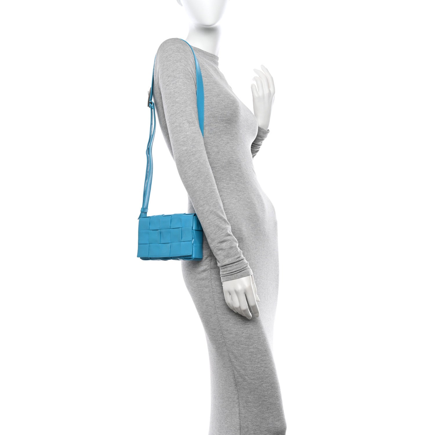 Bottega Veneta Paper Calfskin Maxi Intreccio Small Cassette Crossbody Bag Pool 2 of 12