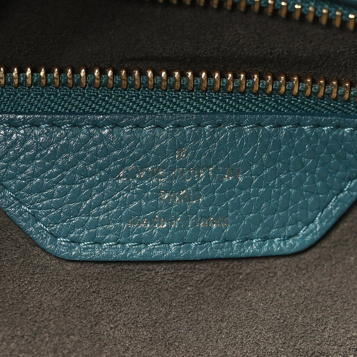Louis Vuitton Mahina Selene MM Lagon 7 of 11
