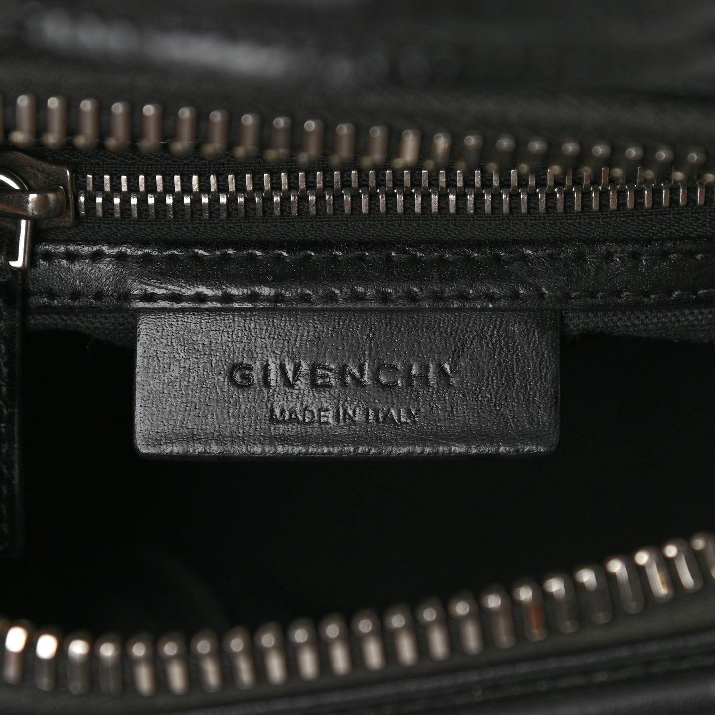 Shiny Lord Calfskin Mini Antigona Black