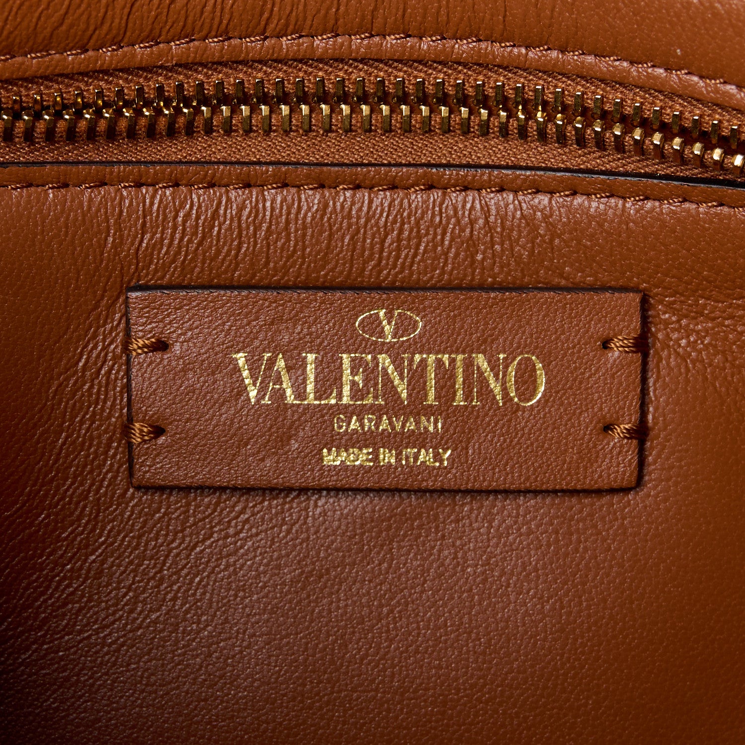 Valentino Garavani Denim Medium Roman Stud Shoulder Bag Light Denim Selleria 7 of 10