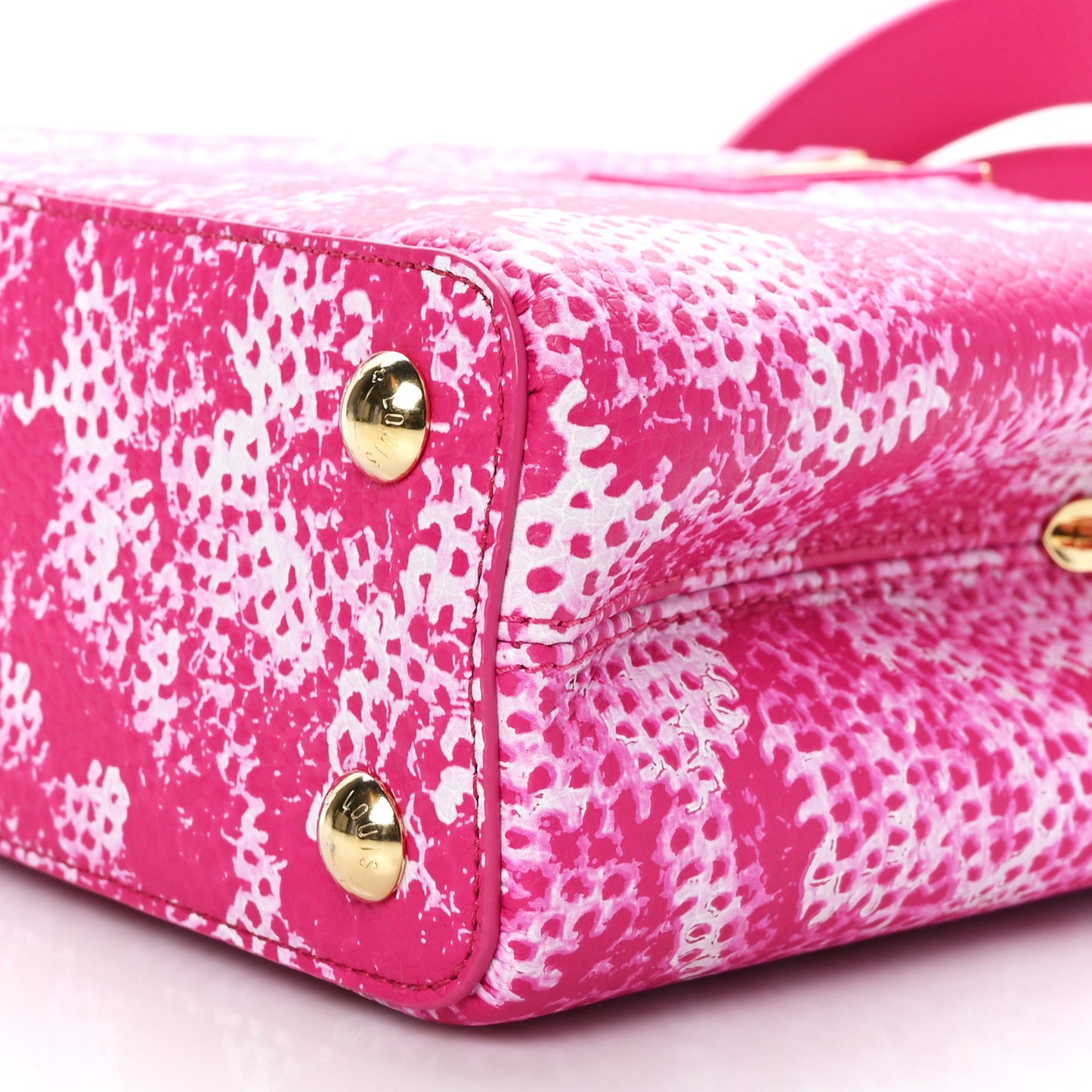LV X YK Taurillon Infinity Net Capucines BB Fuchsia