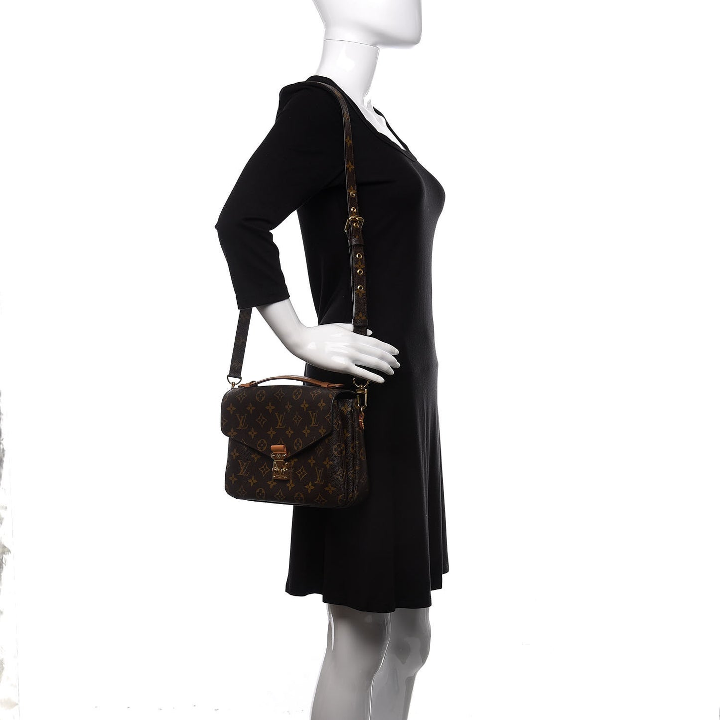Monogram Pochette Metis