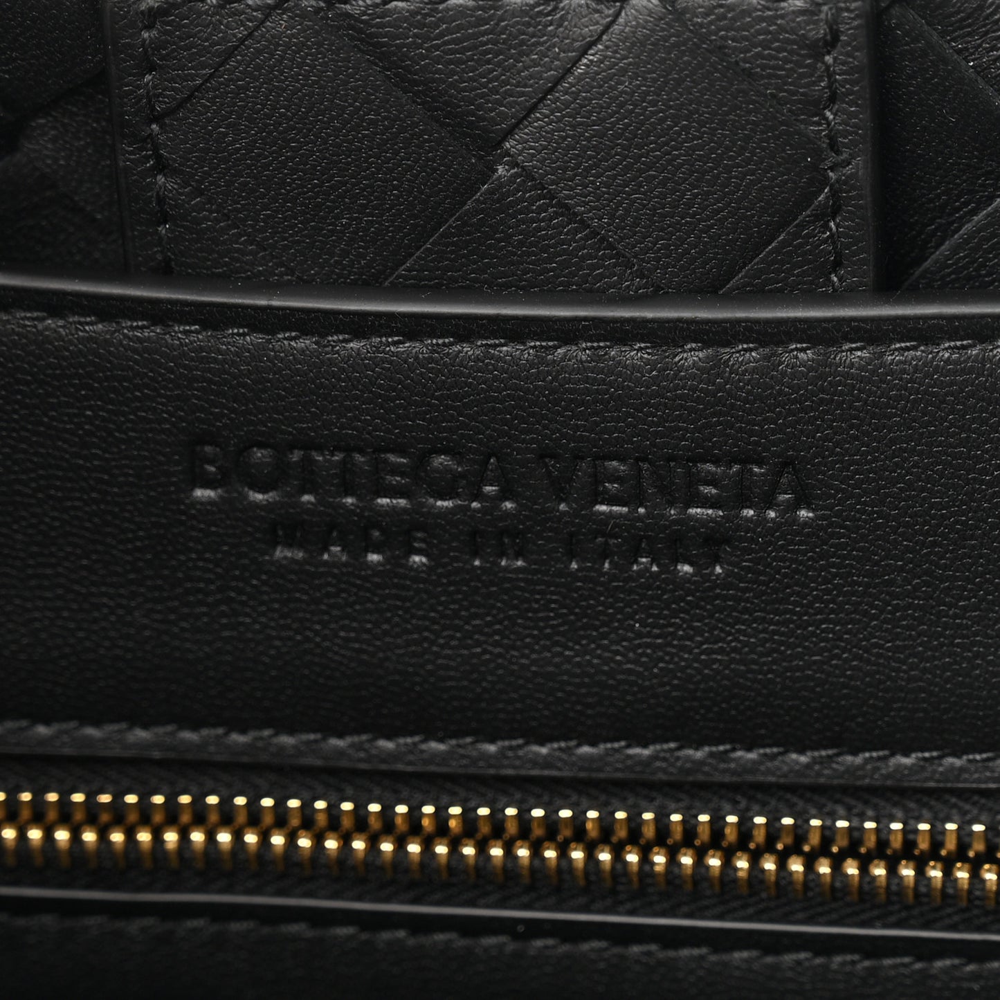 Nappa Intrecciato Medium Andiamo Shoulder Bag Black
