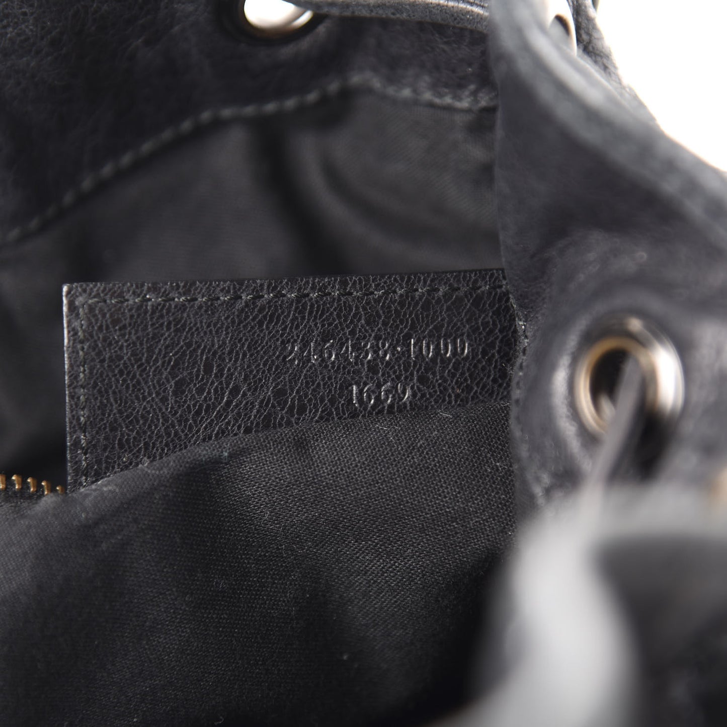 Agneau Classic Hardware Mini Pompon Black