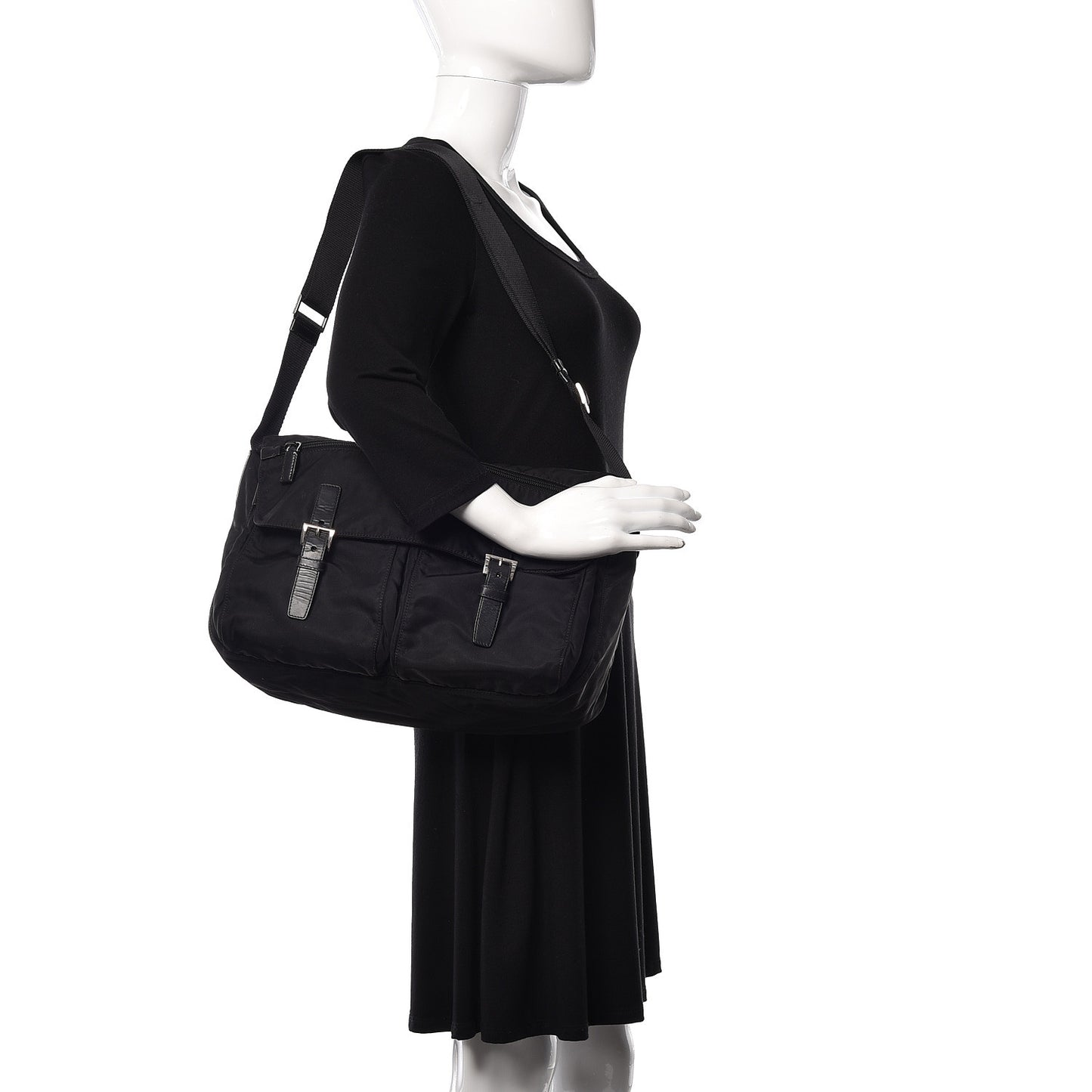 Nylon Vela Messenger Bag Black