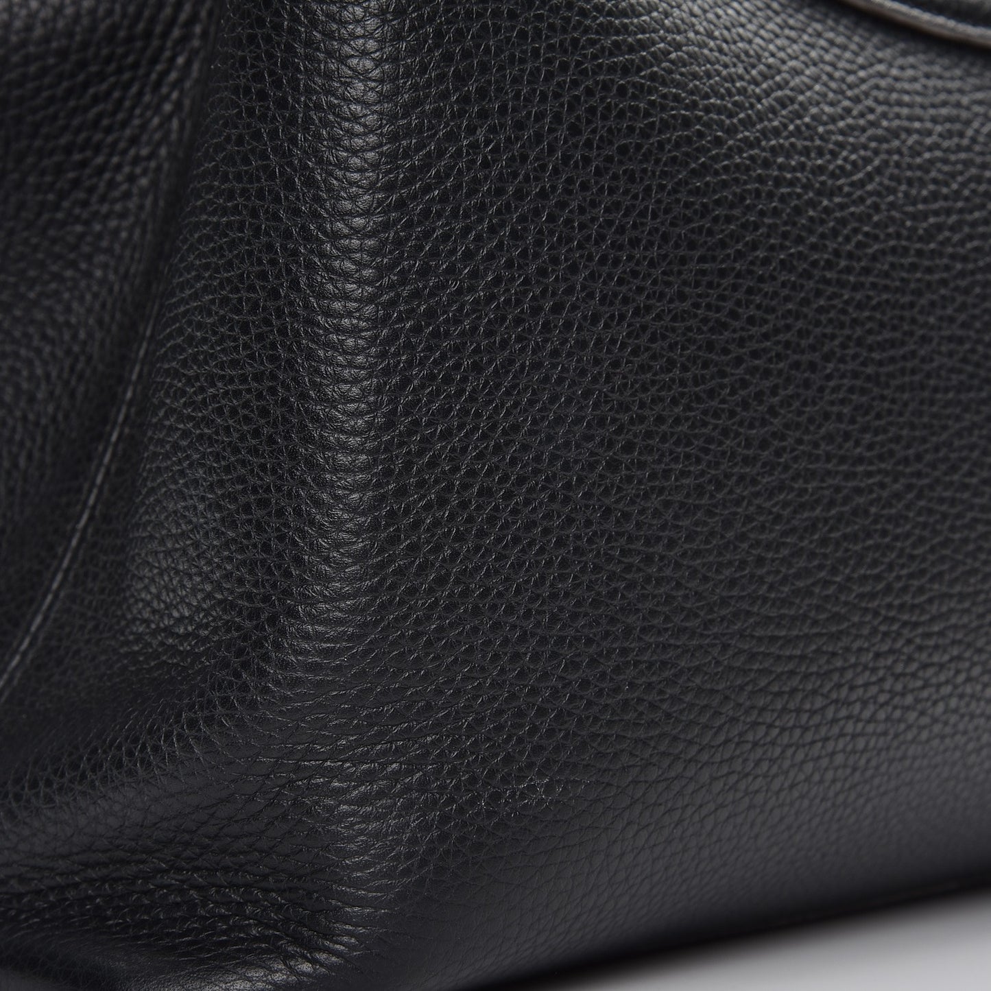 Taurillon Capucines GM Black