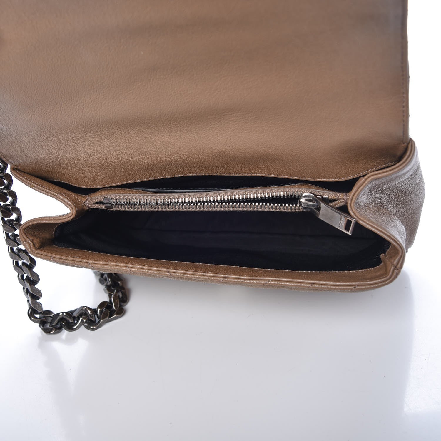 Saint Laurent Sheepskin Matelasse Chevron Monogram Medium College Bag Fard 5 of 7