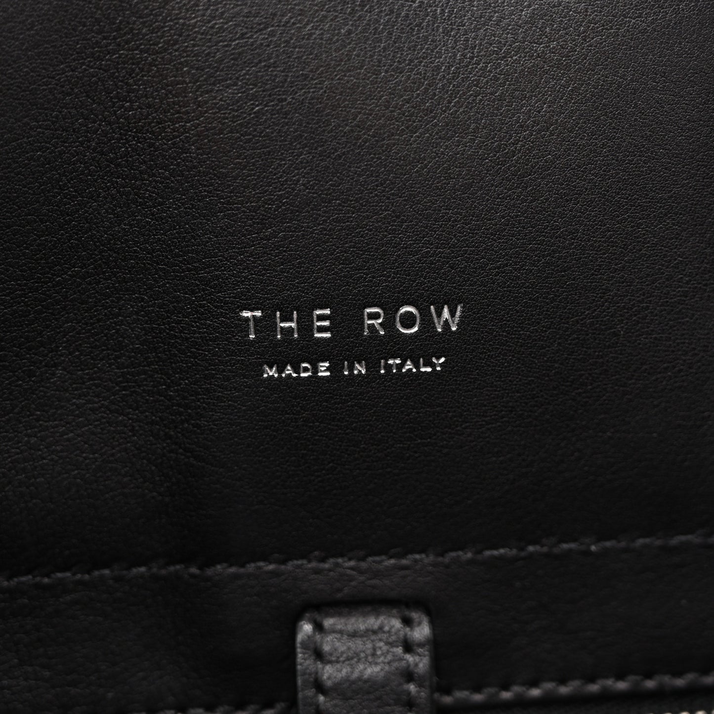 Polished Saddle Calfskin Soft Margaux 17 Black