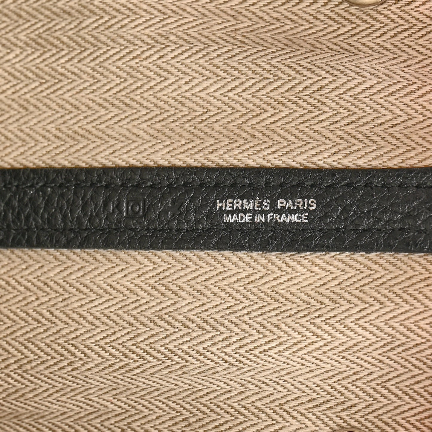 Vache Country Garden Party 36 MM Black