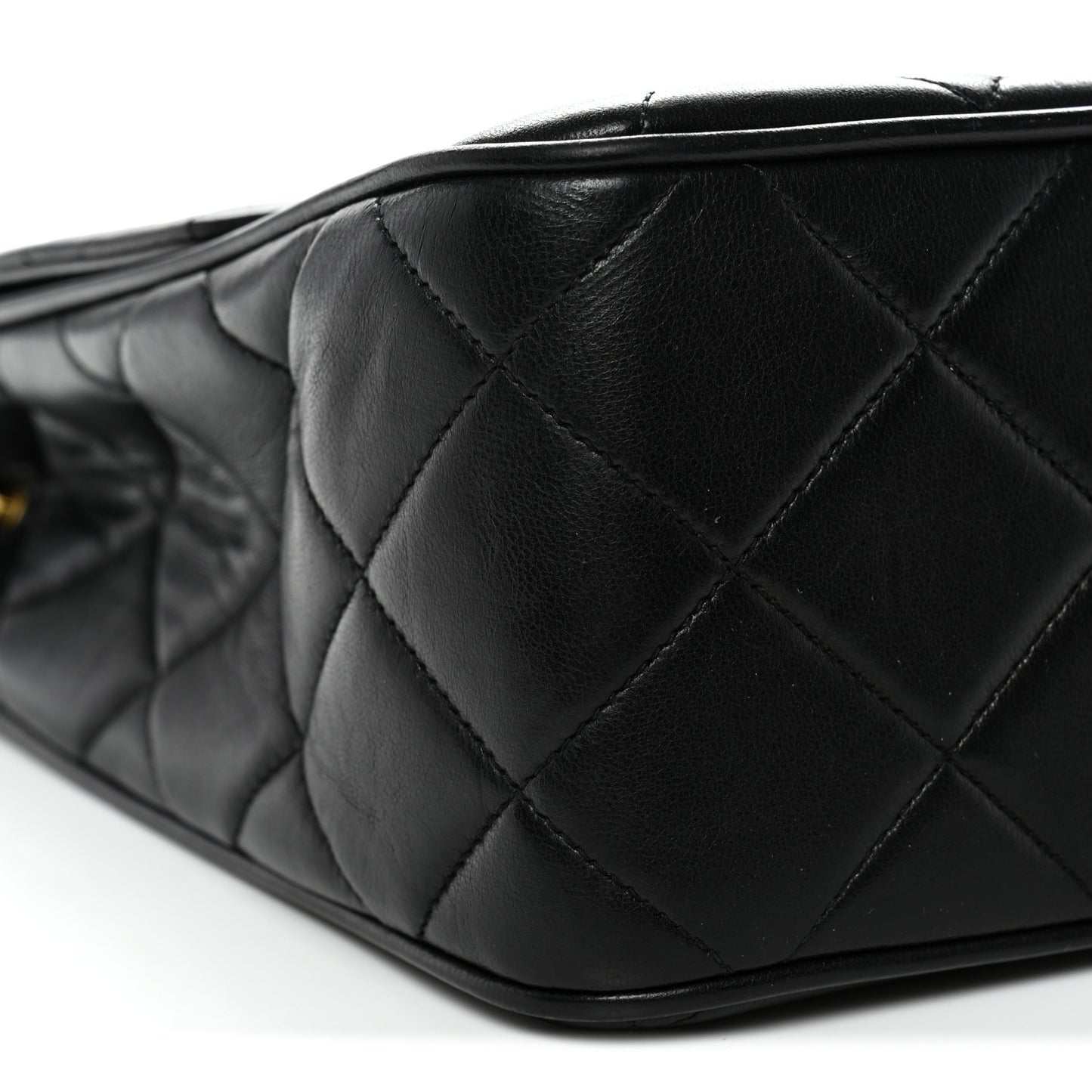 Lambskin Quilted Medium Single Flap Black