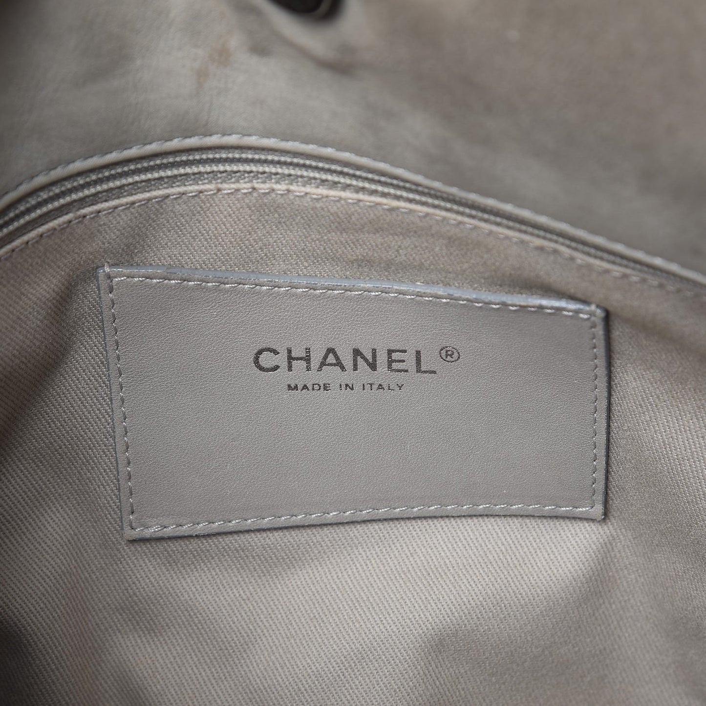Iridescent Calfskin Large Just Mademoiselle Grey