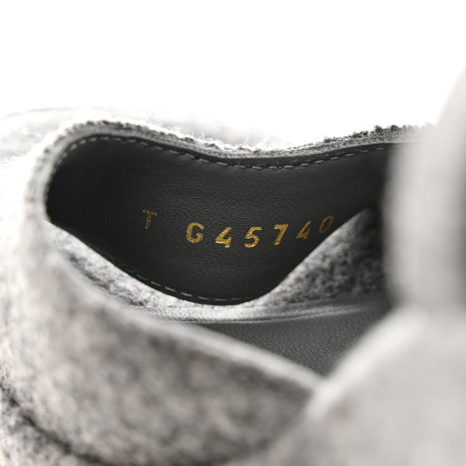 Chanel Wool CC Platform Sandals 38 Grey 1493434 – FASHIONPHILE