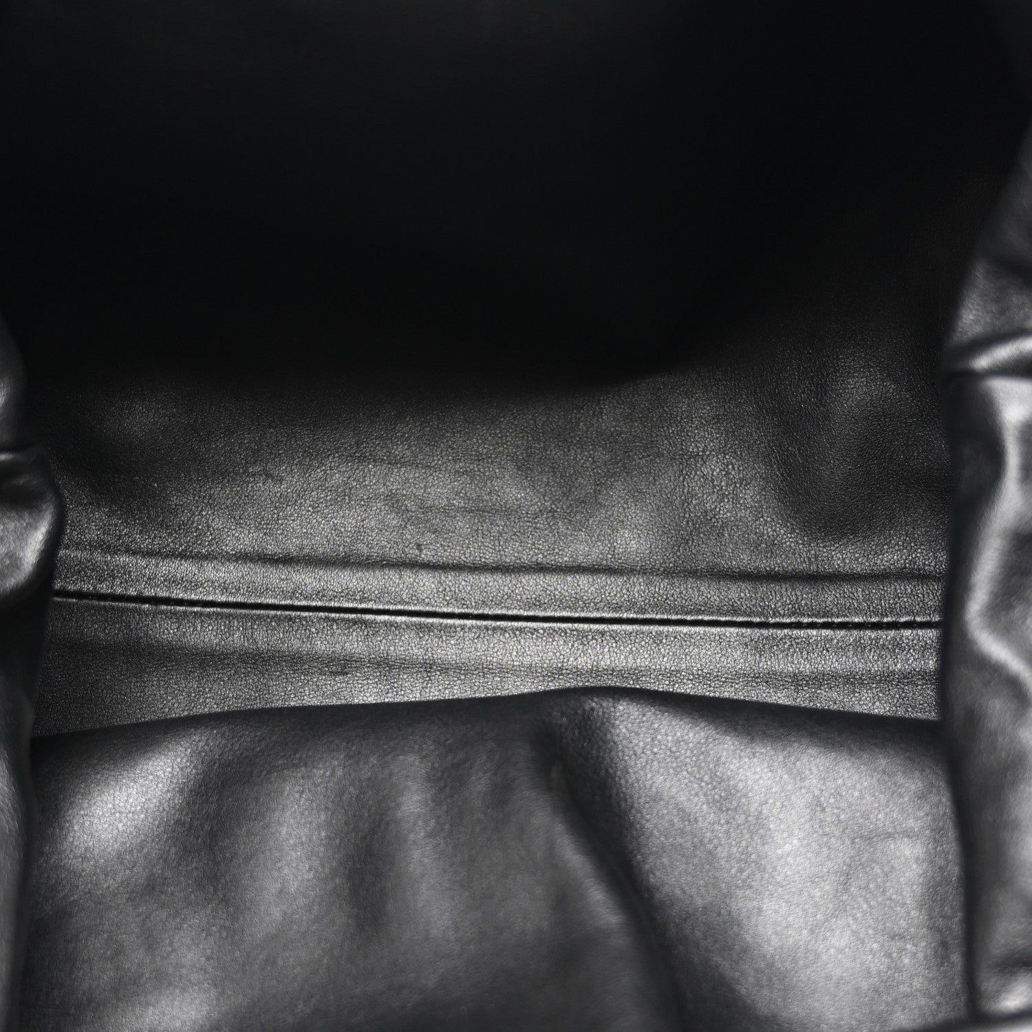 Bottega Veneta Smooth Butter Calf The Pouch Oversized Clutch Black 5 of 8