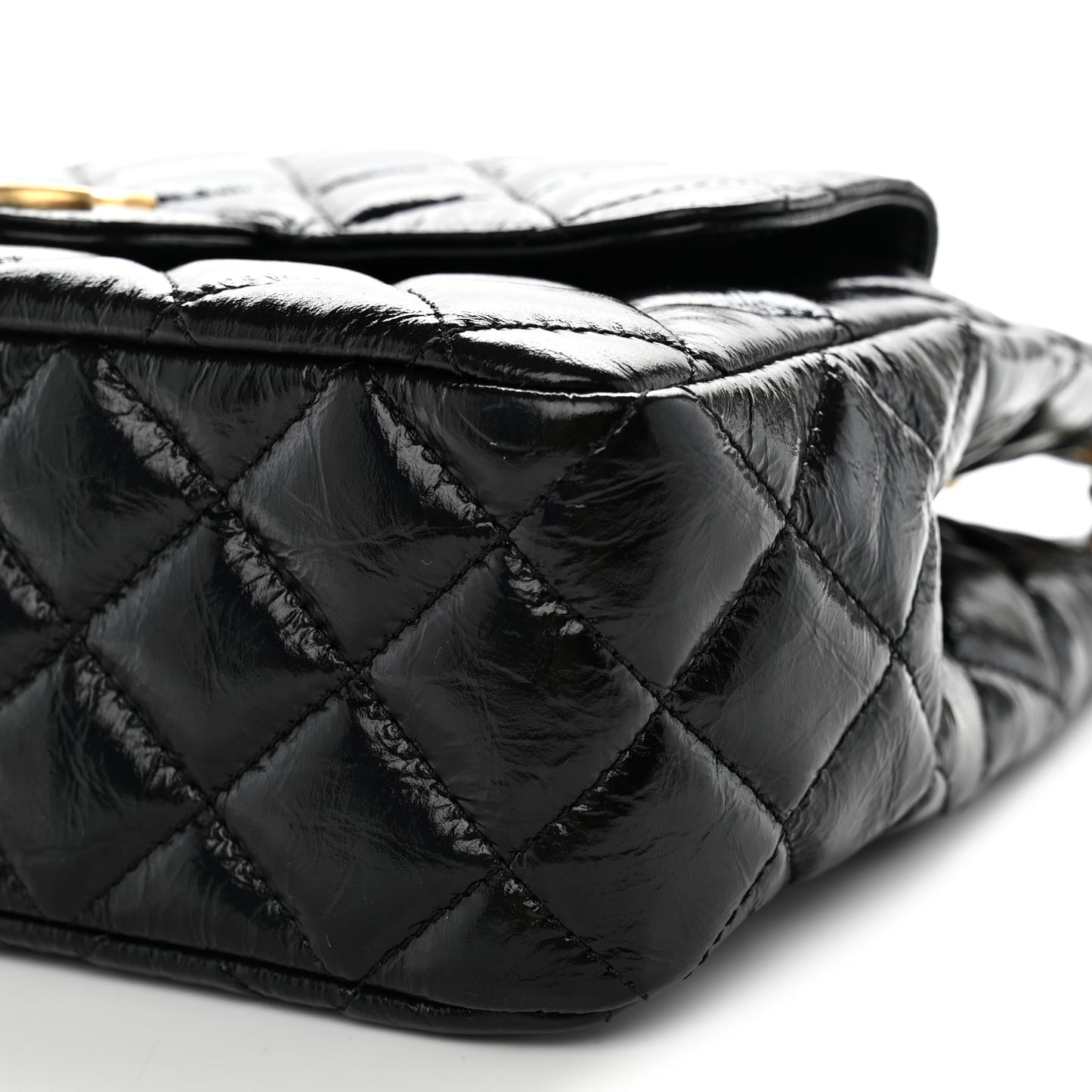 Shiny Crumpled Calfskin Quilted Wavy CC Hobo Black