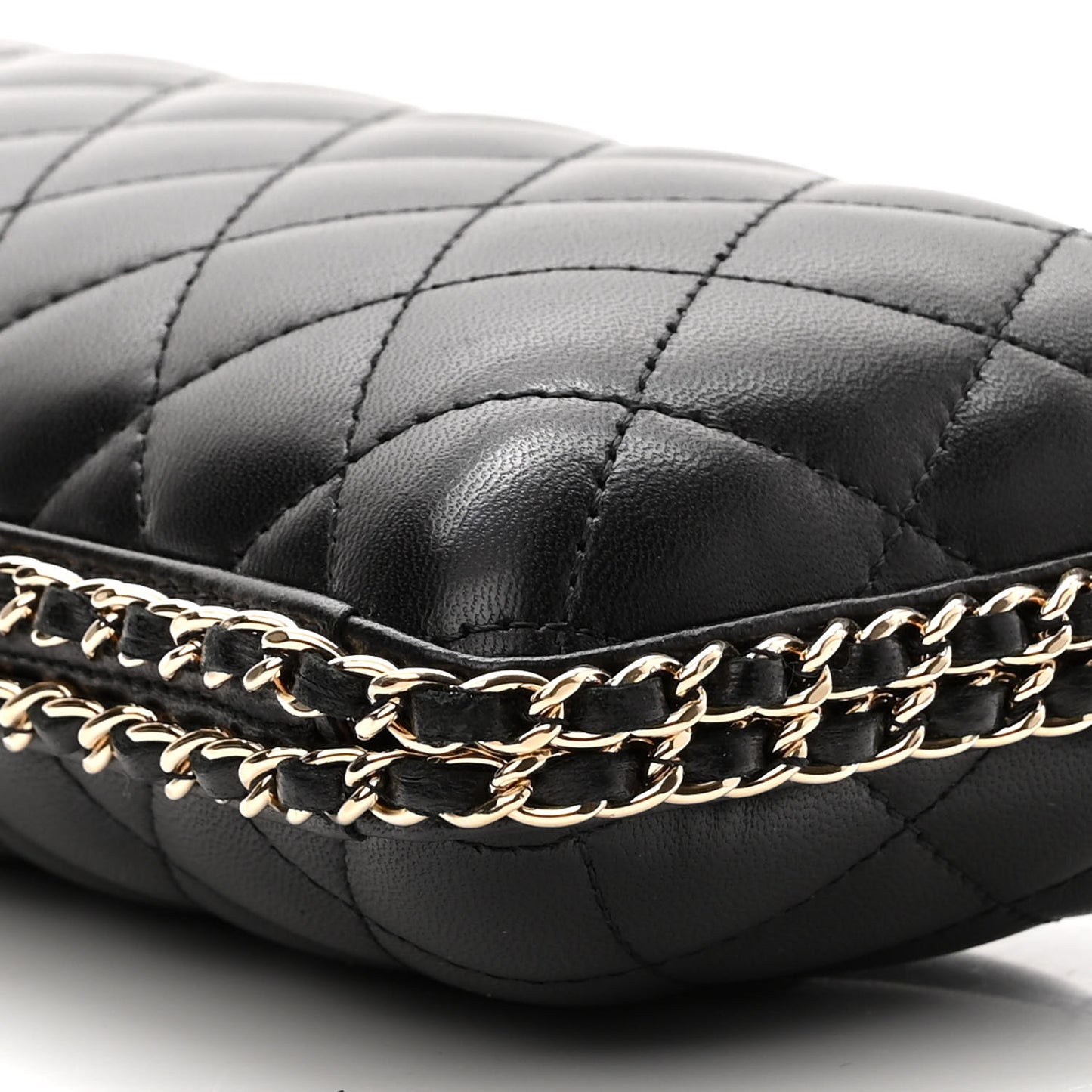 Lambskin Quilted Chain Around Clutch Black