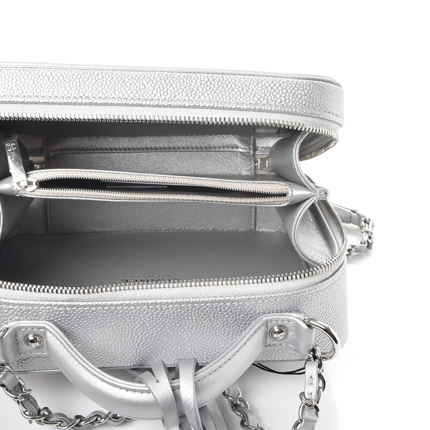 Chanel Metallic Caviar Quilted Medium CC Filigree Vanity Case Silver 5 of 8