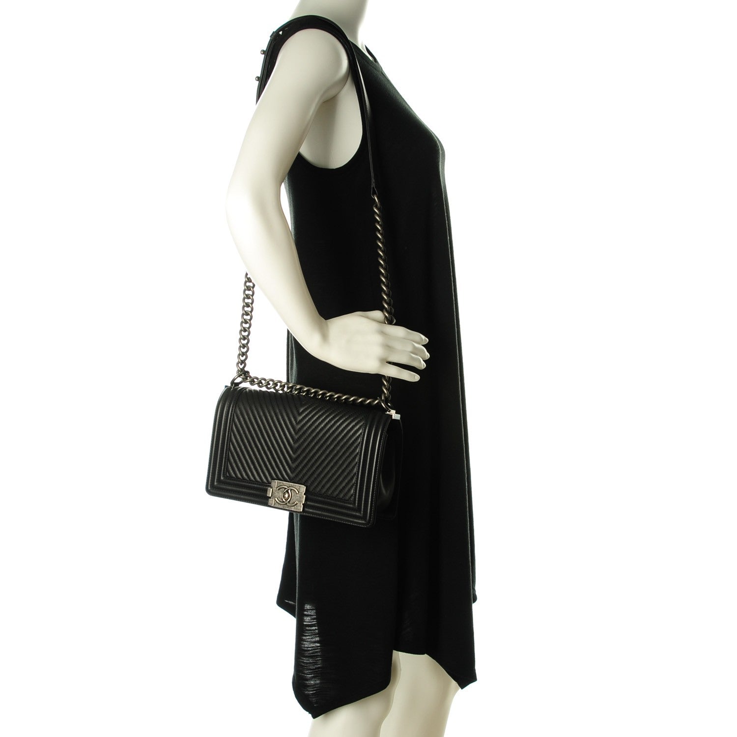 Chanel Calfskin Chevron Medium Boy Flap Black 2 of 8