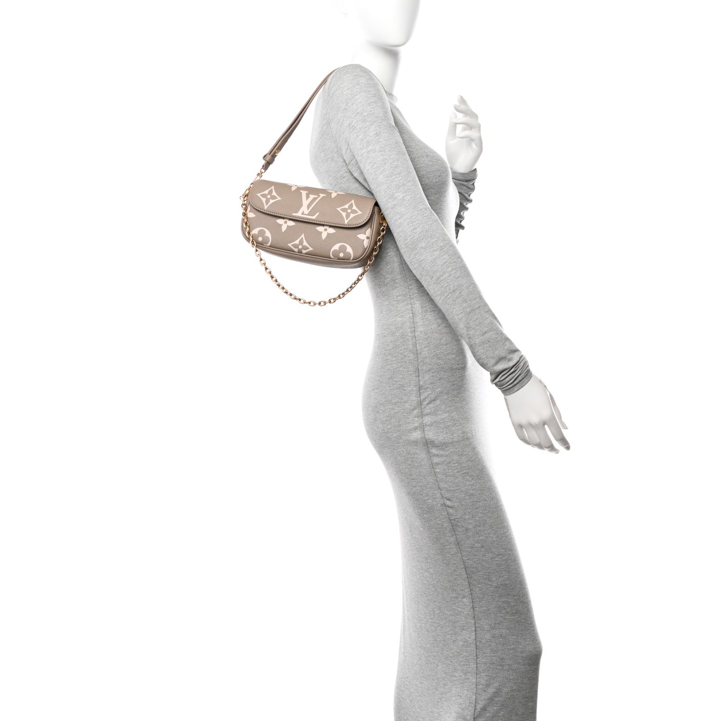 Empreinte Monogram Giant Ivy Wallet On Chain Tourterelle Creme