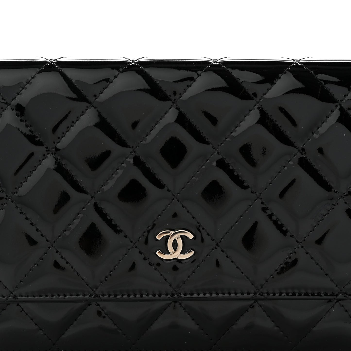 Patent Quilted Wallet On Chain WOC Black