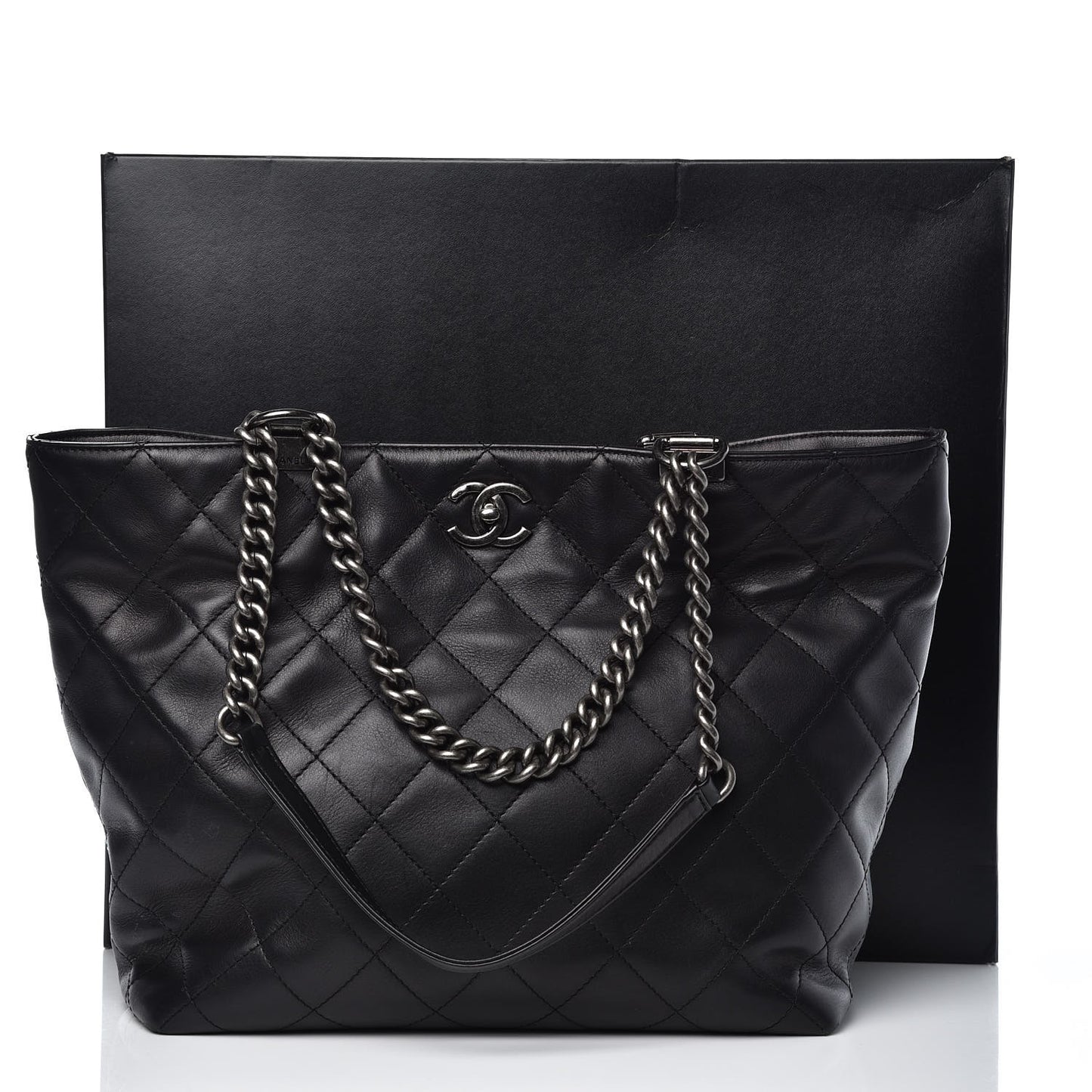 Calfskin Quilted Shopping In Chains Tote Black