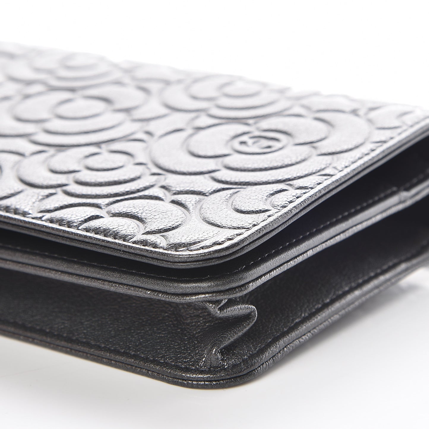 Goatskin Camellia Embossed Wallet On Chain WOC Grey