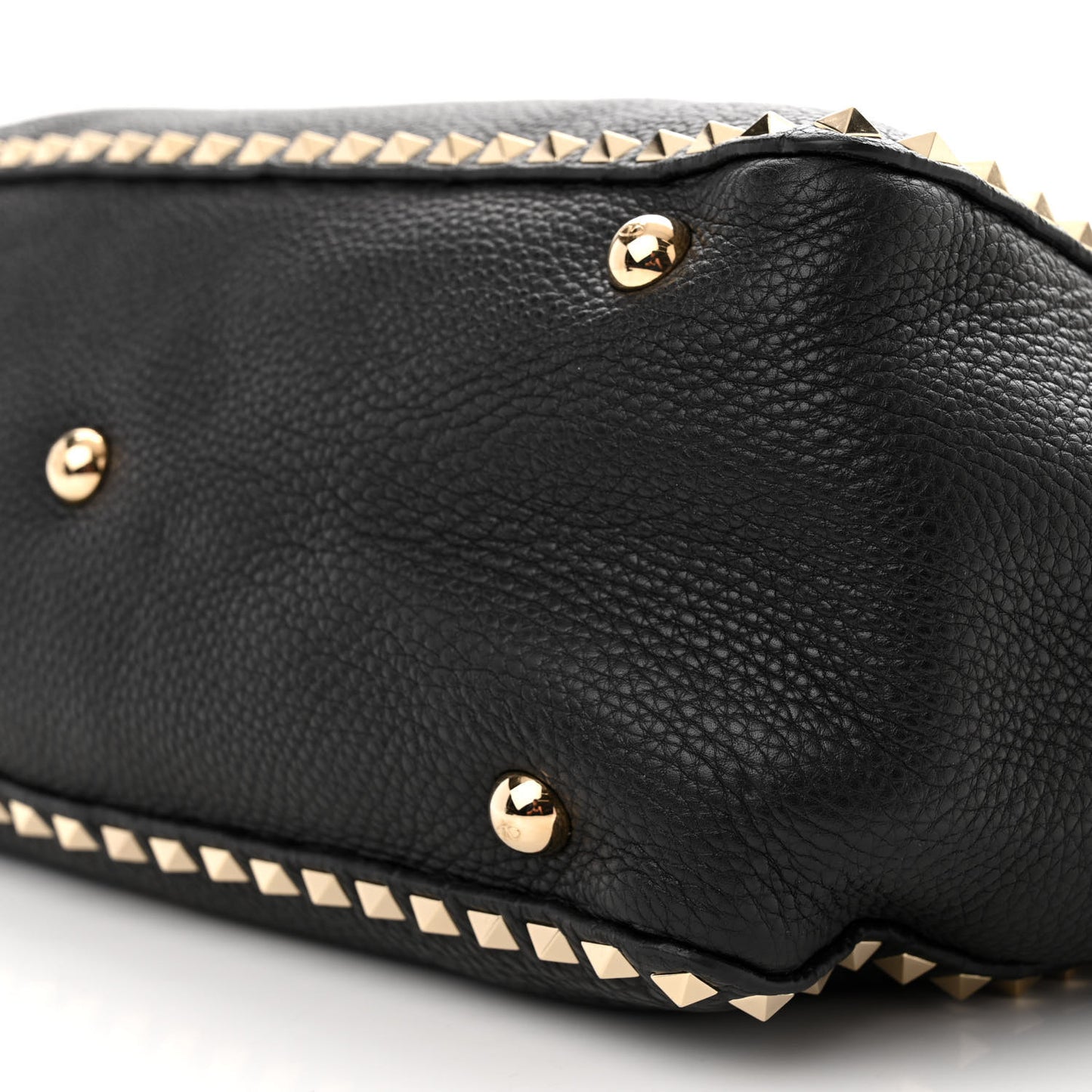 Pebbled Calfskin Medium Rockstud Tote Black