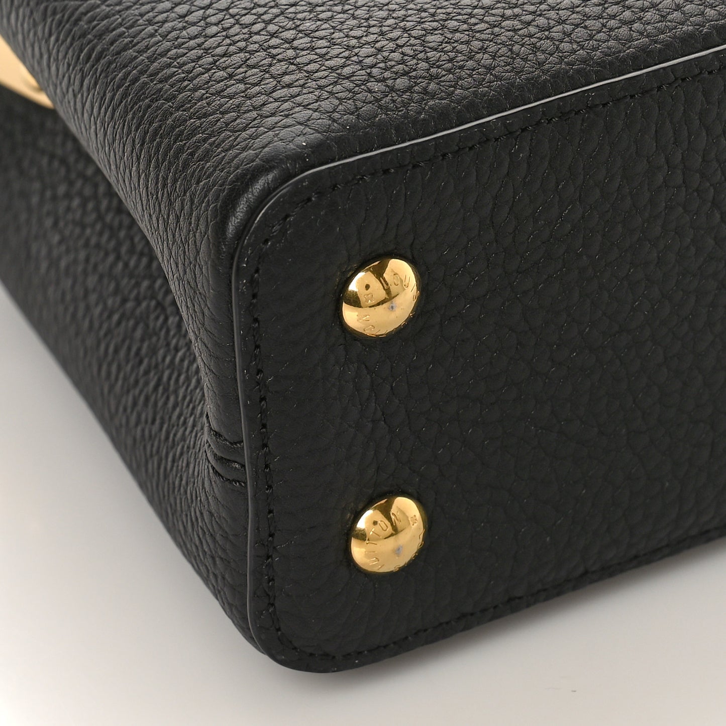 Taurillon Mini Capucines Black