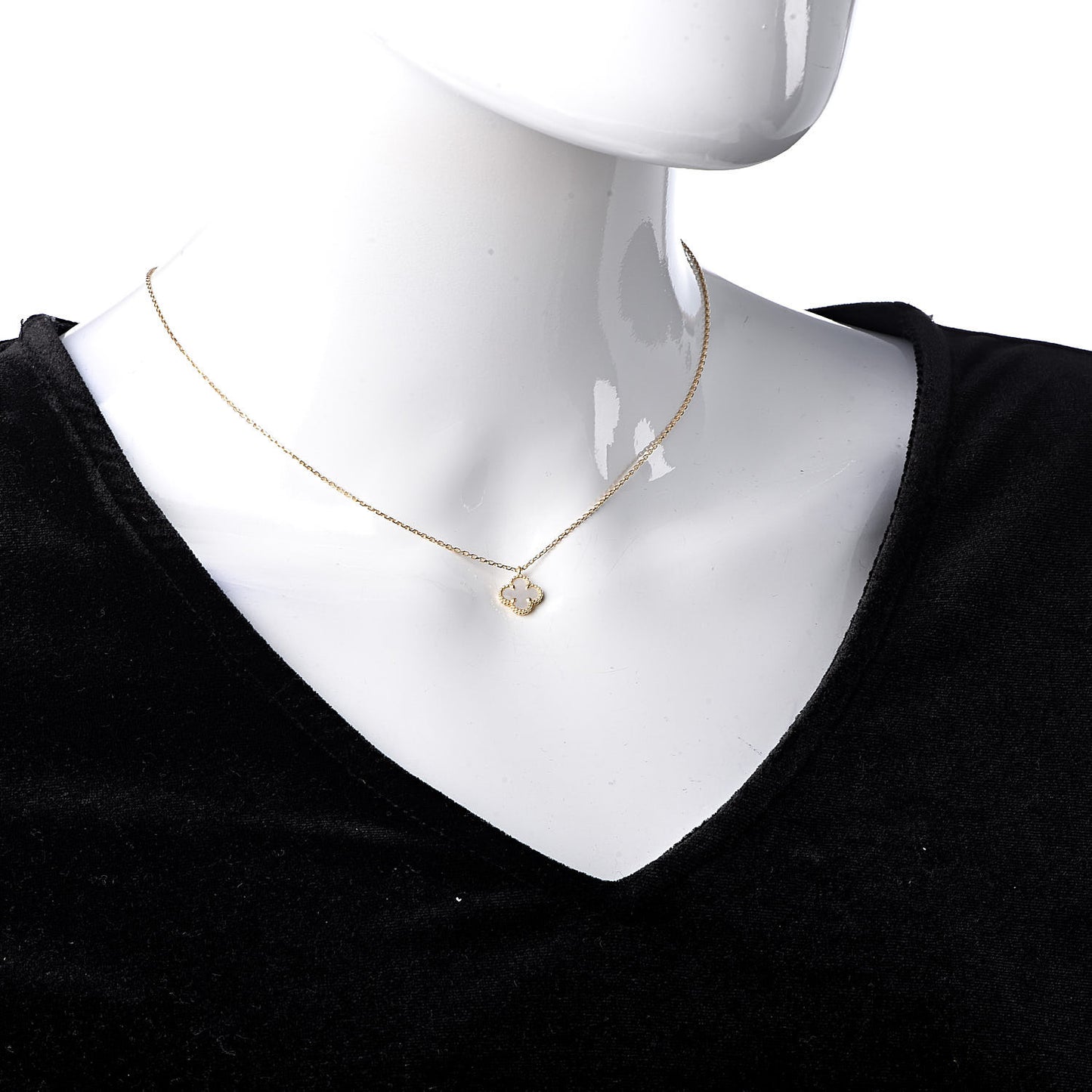 18K Yellow Gold Mother of Pearl Sweet Alhambra Pendant Necklace