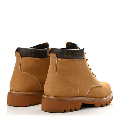 Louis Vuitton Nubuck Calfskin Monogram Mens Oberkampf Ankle Boots Beige 5 of 11