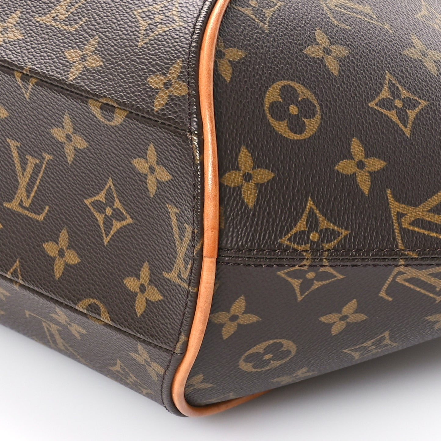 Monogram Ellipse MM