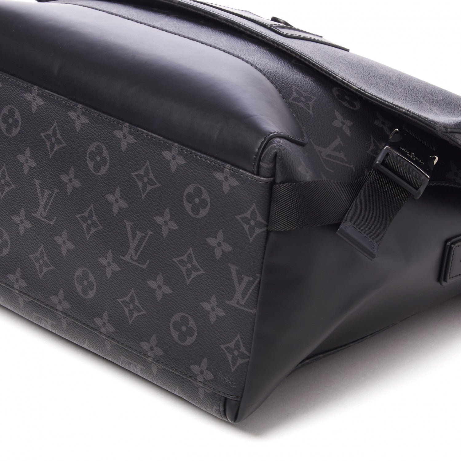 Louis Vuitton Monogram Eclipse Voyager Messenger MM 4 of 8