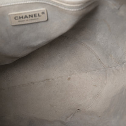 Chanel Crumpled Patent Small Droplet Hobo White 13 of 15