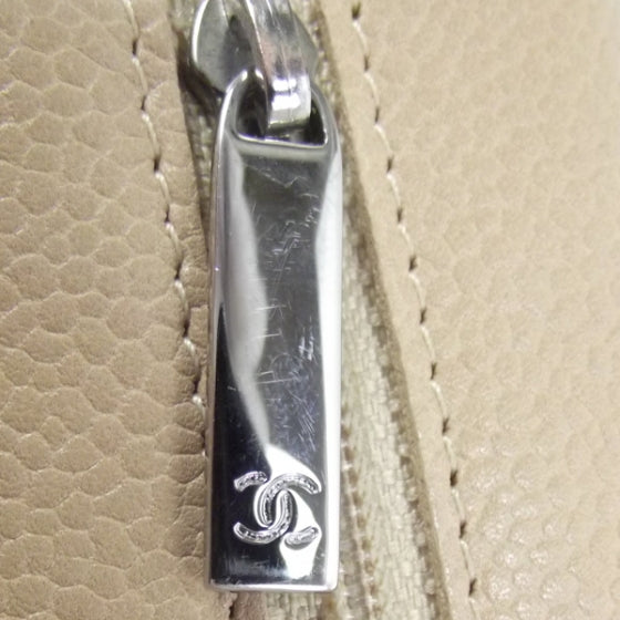 Caviar CC Flap Wallet Beige