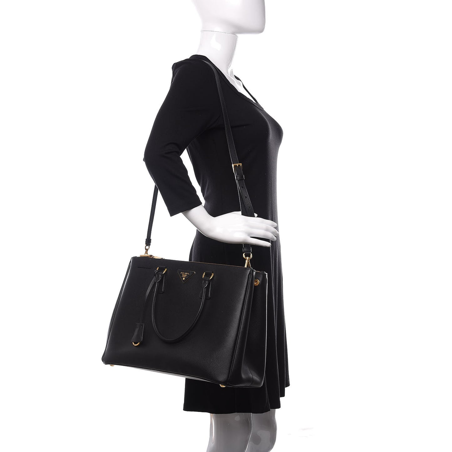 Saffiano Medium Galleria Double Zip Tote Black