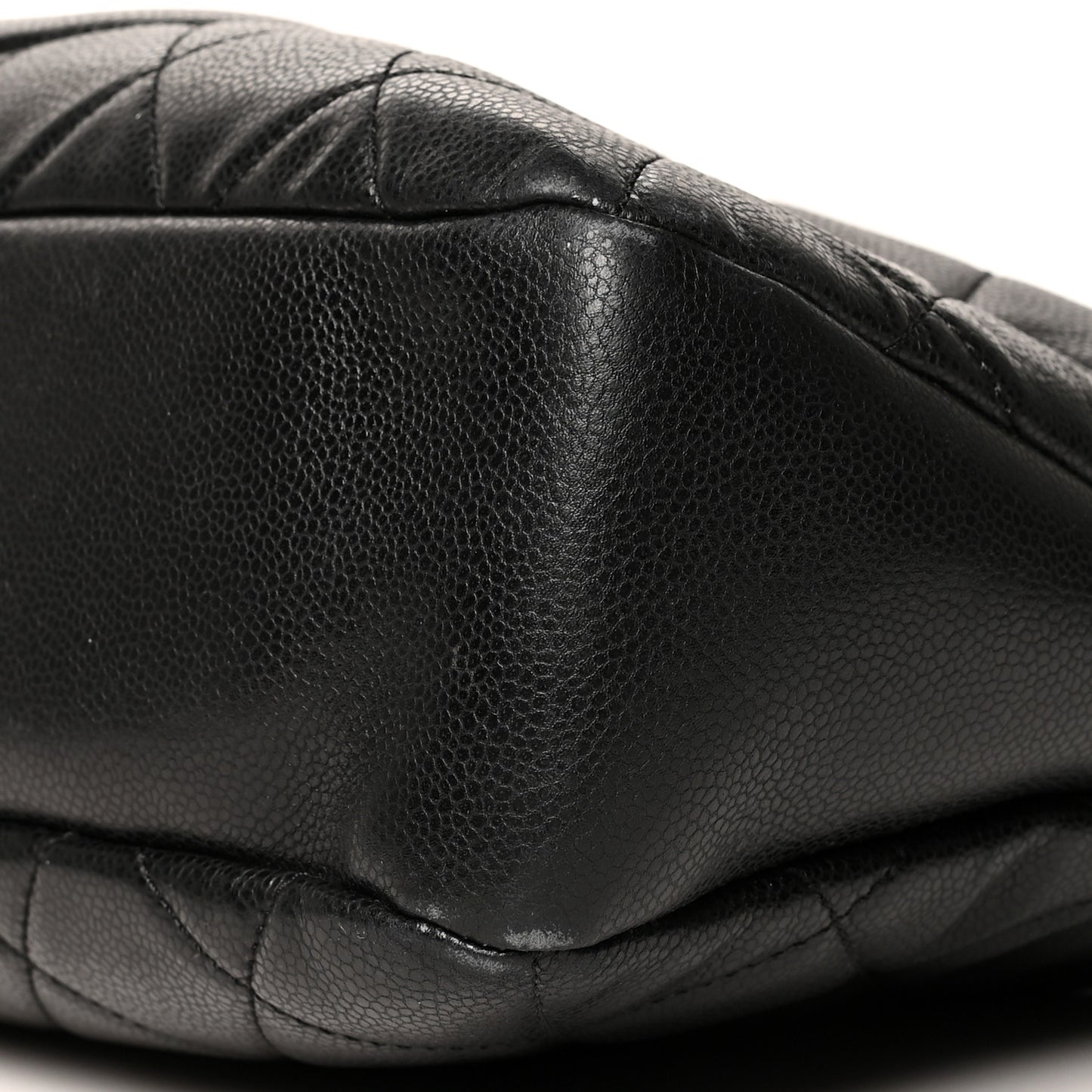 Caviar Quilted CC Timeless Soft Tote Black